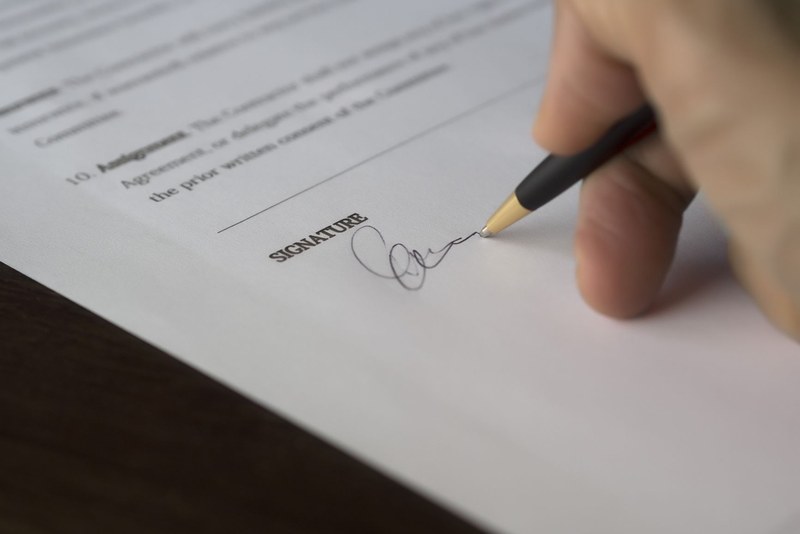 Unterschrift auf dem Antrag auf Anerkennung